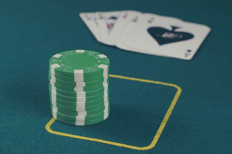 what-is-a-blind-in-poker